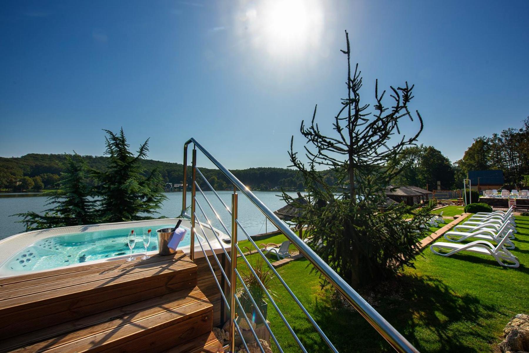Wellness Hotel Vinnay Екстериор снимка